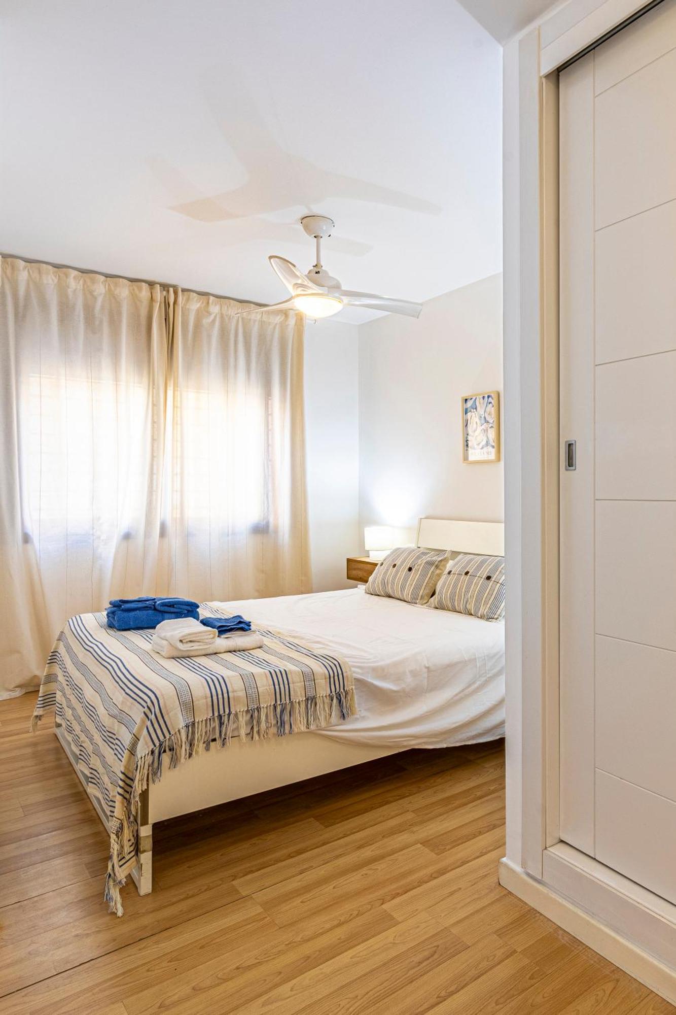 Solis Mare Apartments - Pedregalejo Beach Malaga Exterior photo