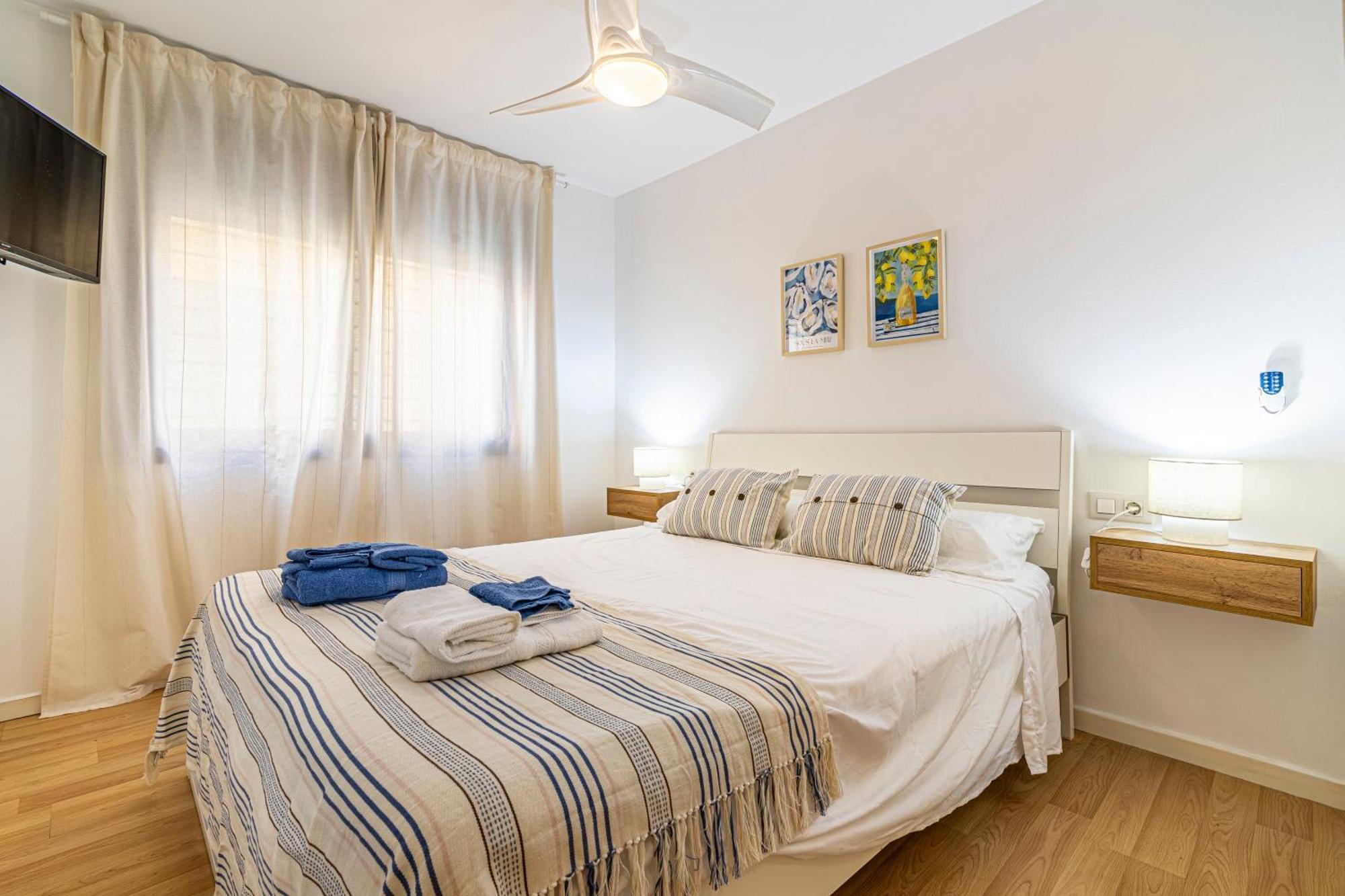 Solis Mare Apartments - Pedregalejo Beach Malaga Exterior photo